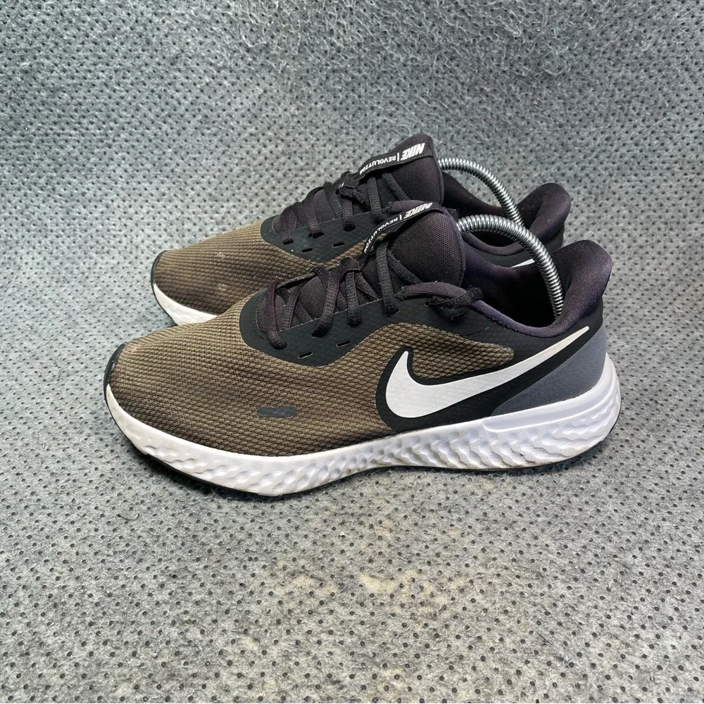 Nike Revolution 5 Wide Running Shoes Size 10 Men’s